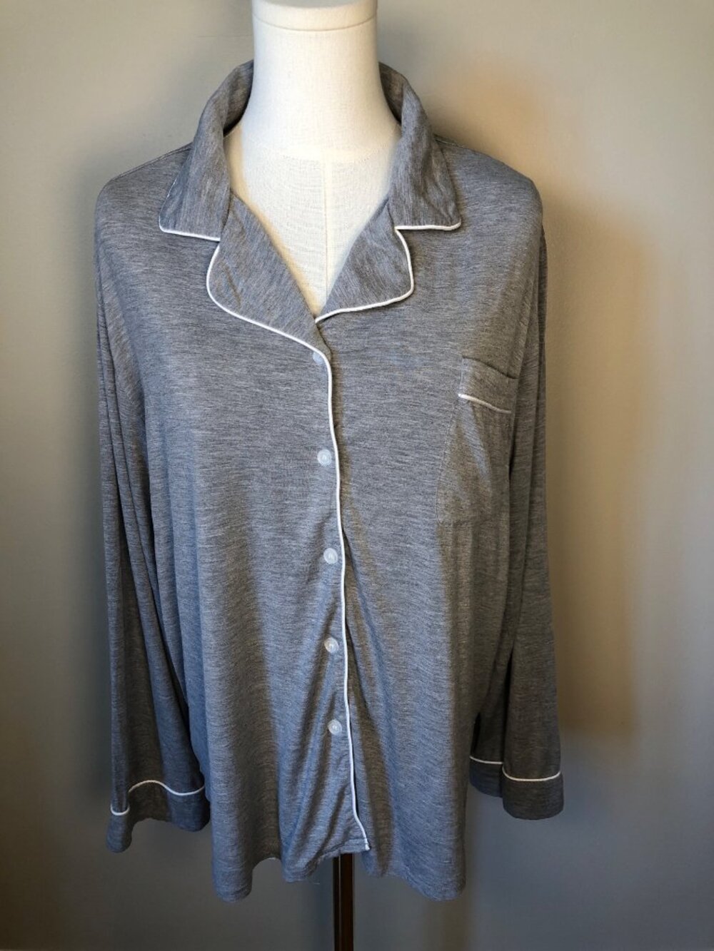 Cozy Earth Premium Bamboo Clothing Gray Traditional Pajama Top Size L